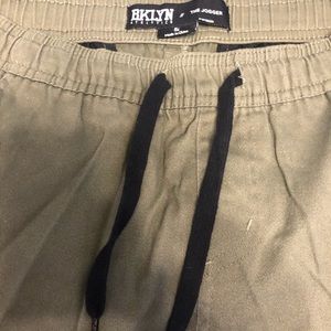 Men’s joggers